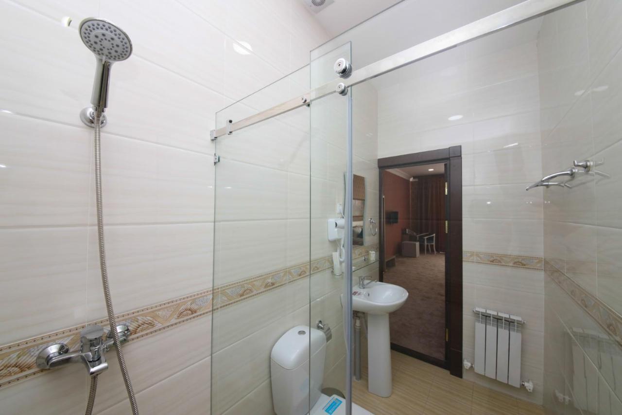 Globus Hotel - 塔什干全球商务宾馆 Teshabayguzar Ngoại thất bức ảnh