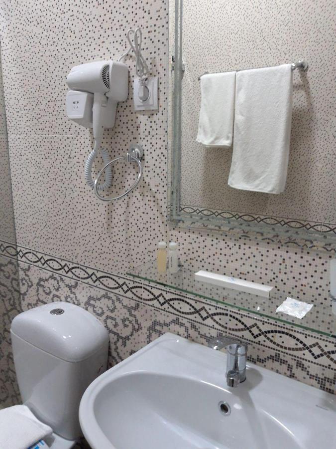 Globus Hotel - 塔什干全球商务宾馆 Teshabayguzar Ngoại thất bức ảnh